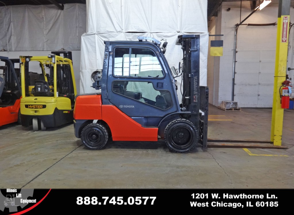 2012 Toyota 8FGU30 Forklift on Sale in Arizona