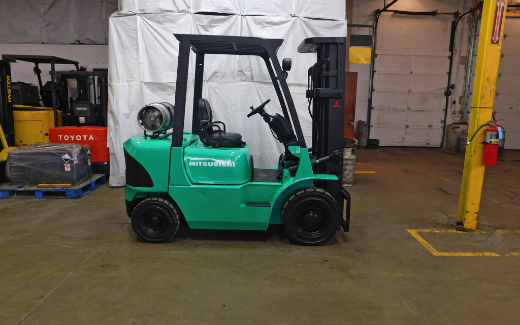 2001 Mitsubishi FG25K Forklift on Sale in Arizona