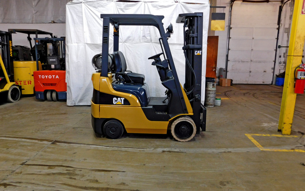 2006 Caterpillar C3000 Forklift on Sale in Arizona