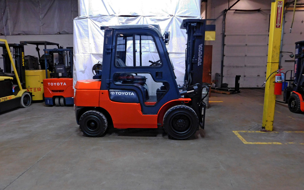 2006 Toyota 7FGU30 Forklift on Sale in Arizona