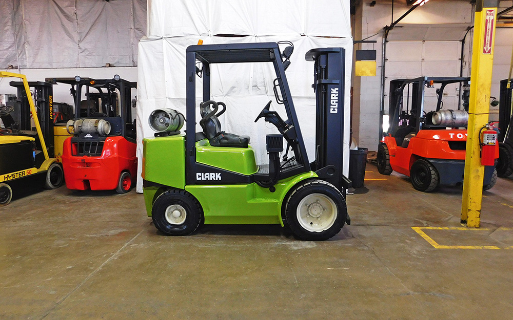 2000 Clark CGP30 Forklift on Sale in Arizona