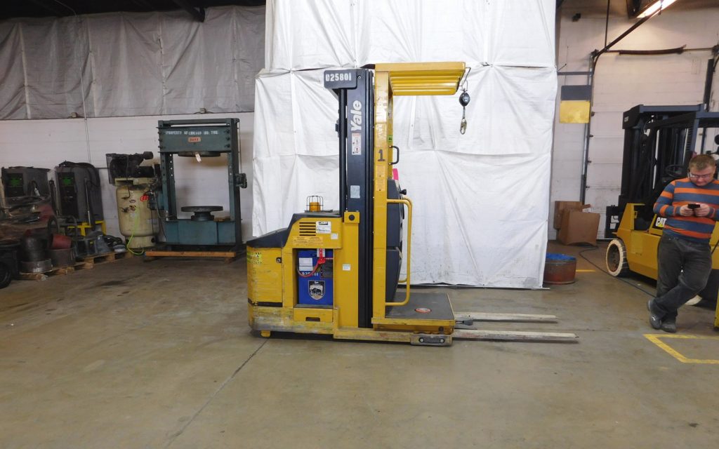 2005 Yale OS030 Order Picker Truck on Sale in Arizona